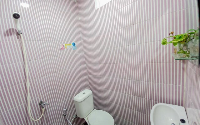 Homestay Bahari near Wisata Bahari Tlocor Sidoarjo Mitra RedDoorz