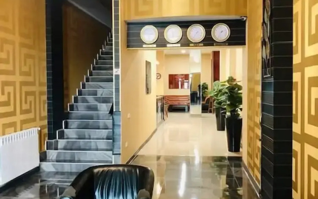 Lords Hotel