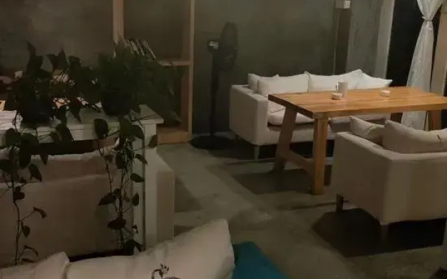 Luocheng Time Inn