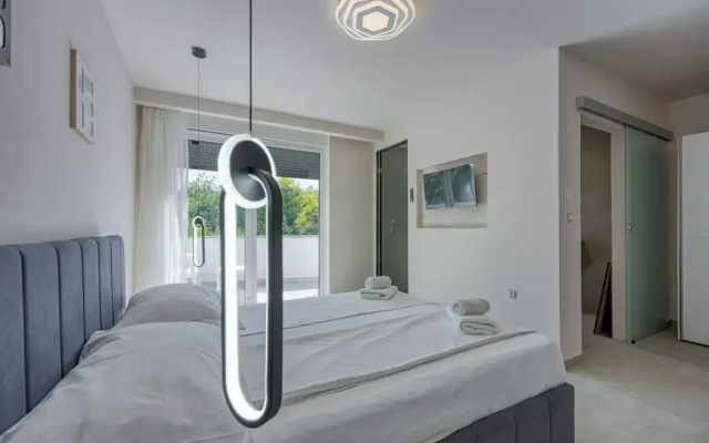 Villa Samara with Pool