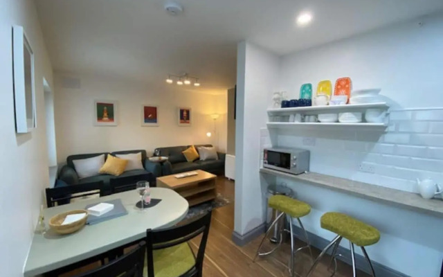 Location Location - Gorgeous 3 Bed Apartment in Killarney