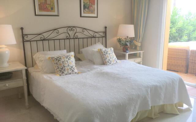 8841 - Grand Front Line Location – Heated Pool