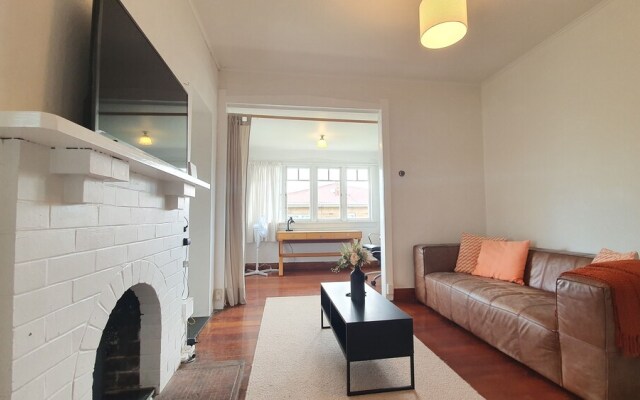 Bright and Modern Oasis in Kingsland