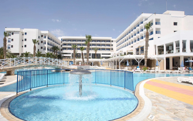 Ascos Coral Beach Hotel