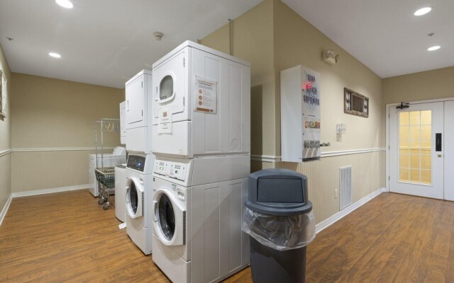 Cozy Family Resort Getaway