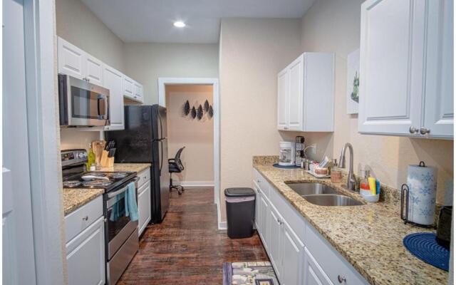 Fabulous Newly Renovated 2Br1Ba Near Downtown