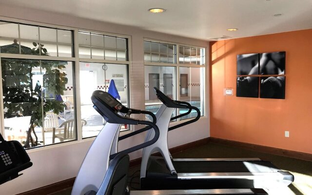 Holiday Inn Express & Suites Zion by IHG