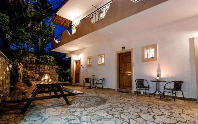 Rizos Studio Sarakiniko