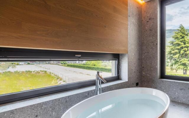 ESSENCE - Charming Suites