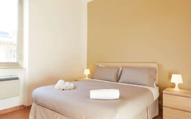 Colosseo Little House