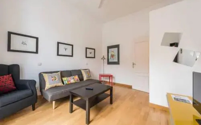 Chic Rentals La Latina