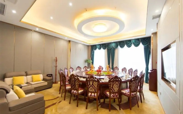 GreenTree Eastern Yibin Yijian Road New City Plaza