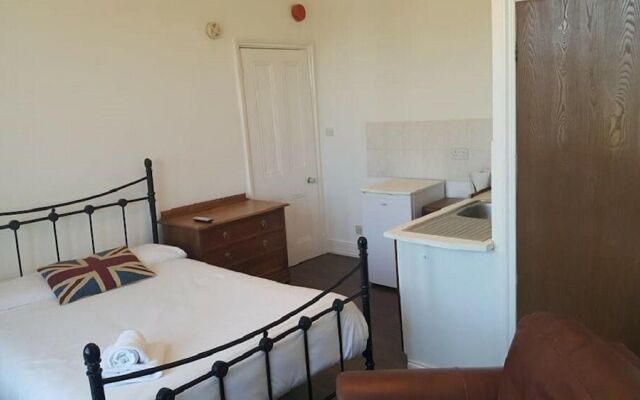 Syston Guest House