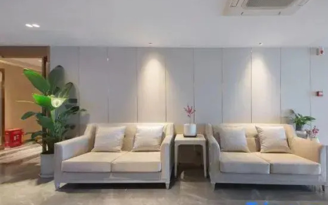 Zhangjiajie Fanbowan Hotel (Tianmen Mountain National Forest Park Dayong Ancient City Branch)