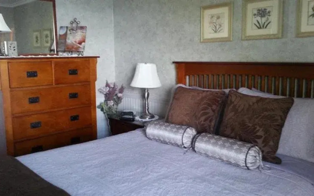 Hammond Bay Oceanside Guesthouse