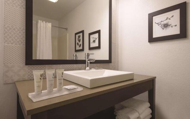 Country Inn and Suites by Radisson, Germantown, WI