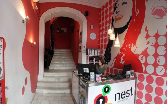 Red Nest Hostel