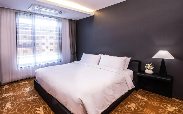 Hotel Leo