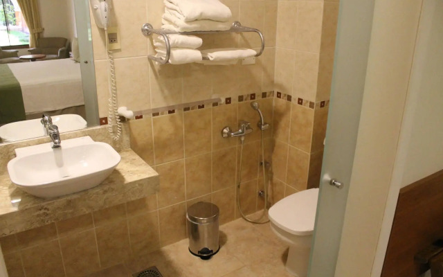 Le Moustier Suites