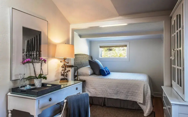 3746 The Guest House
