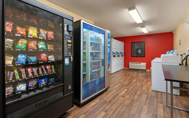 Extended Stay America Suites Indianapolis Castleton