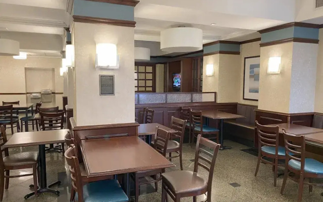 Troy Inn