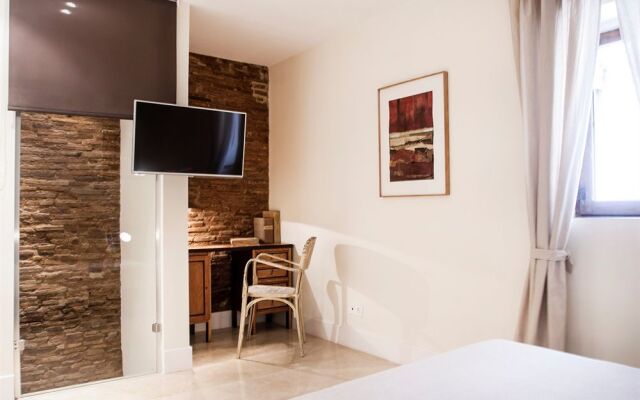 Pillow Town House with Terrace