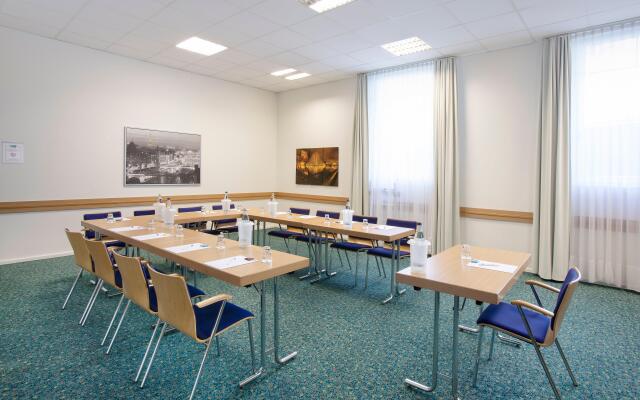 Holiday Inn Express Frankfurt Airport by IHG
