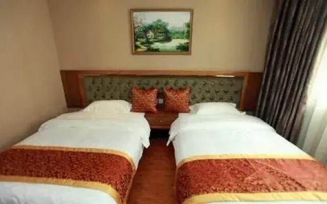Chengdu Xiangping Business Hotel