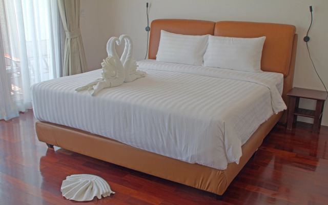 Phi Phi Mountain Beach Resort