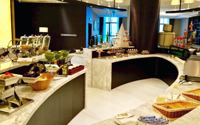 Paxton Vacances Hotel & Suite Sanya