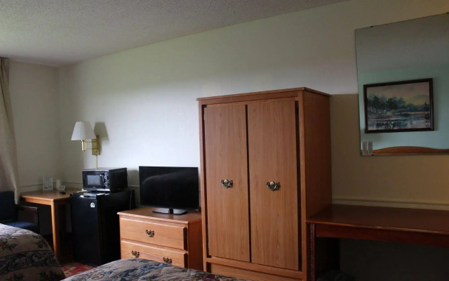 East Grand Inn