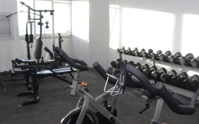 A2J Luxury 1BR BGC Balcony Suite Near BurgosCircle
