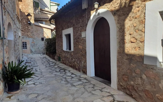 Town House Cas Decu