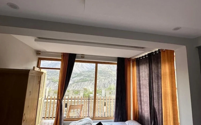 Osho Beyaak Hunza