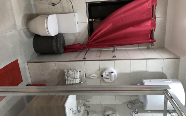 "1. Sea View Luxury 2 Bed Penthouse Close to Beach!"