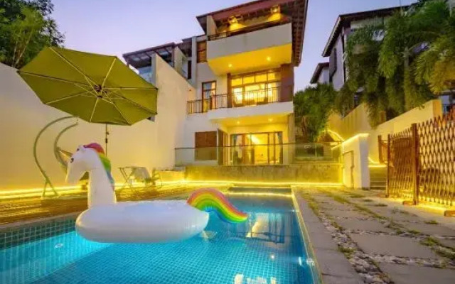 Sanya Pengyue Pool Villa