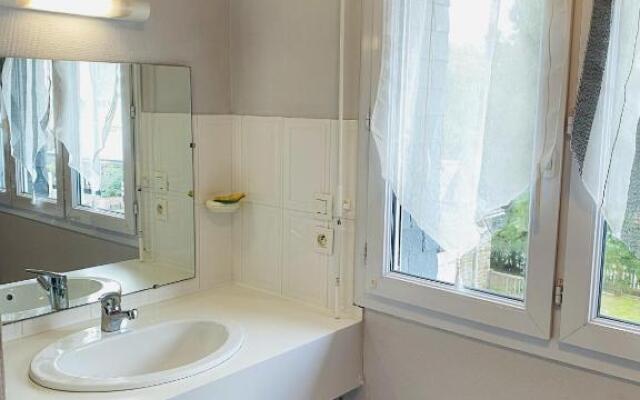 LES DRUIDES, bel appartement avec wifi, plage a 400m