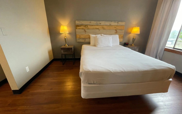 Sunnyside Inn & Suites