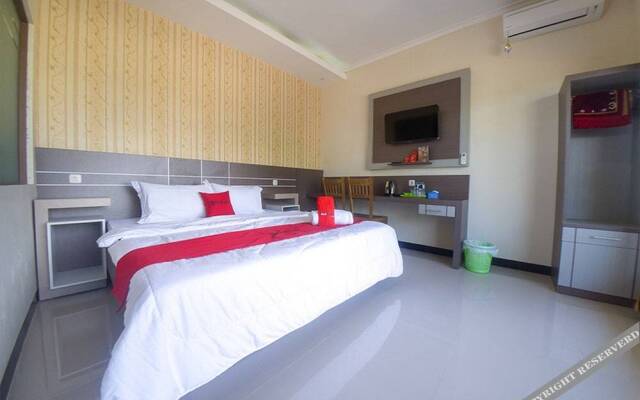 RedDoorz Near Uniba Banyuwangi