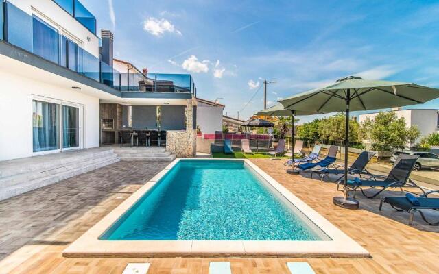 Villa Salt Life