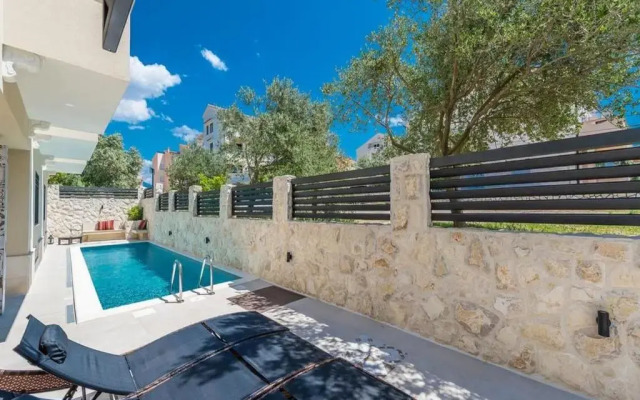 Apartments Škoda I, Škoda II