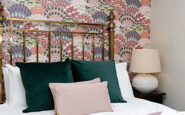 Watermouth Castle, Bassett Apartment