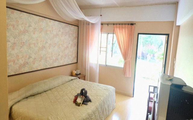 Safari Riviera Resort