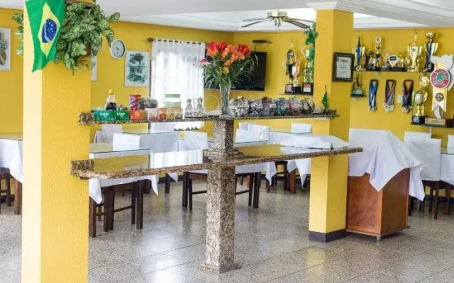 Hotel Cheri Ami