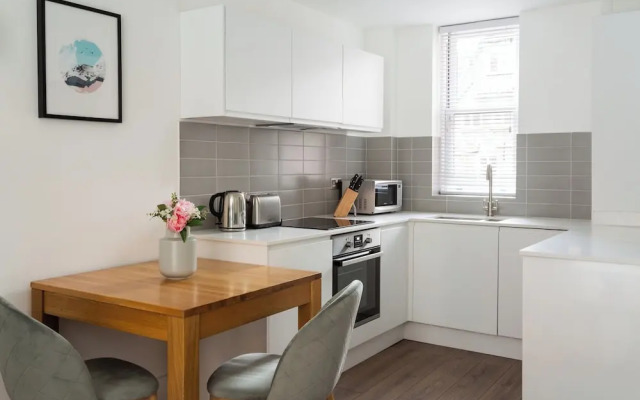 Flying Butler Victoria - Vincent Square/Bloomburg Street