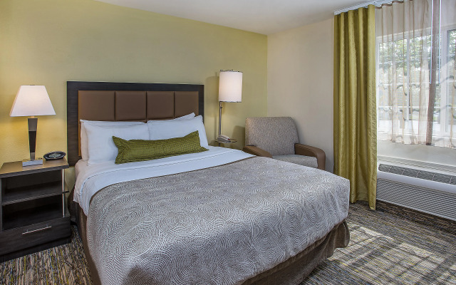 Candlewood Suites Louisville Airport by IHG