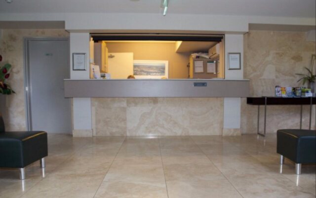 Inn on the Park Apartments