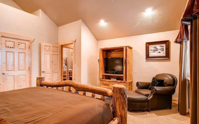 Timber Wolf Lodge by Park City Lodging