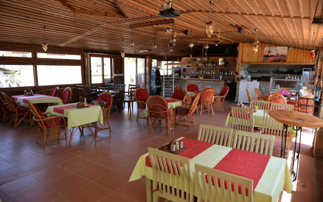 Evita Apart Hotel